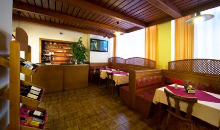 Centrum Krystal | Prague 6 | Restaurant 